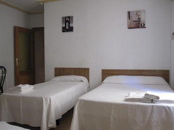Apartamentos Madrid Hortaleza Экстерьер фото
